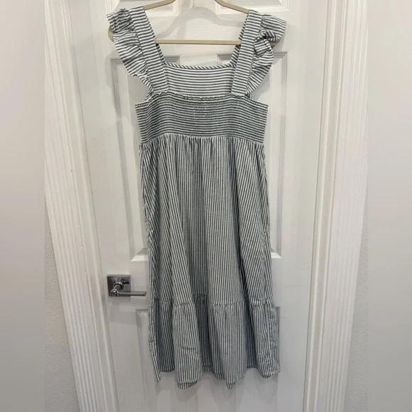 Universal Thread Blue Smocked Tiered Sundress - Picture 4 of 6